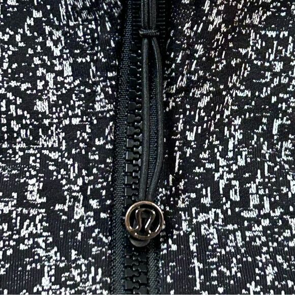 Lululemon Define Jacket - Picture 6 of 12